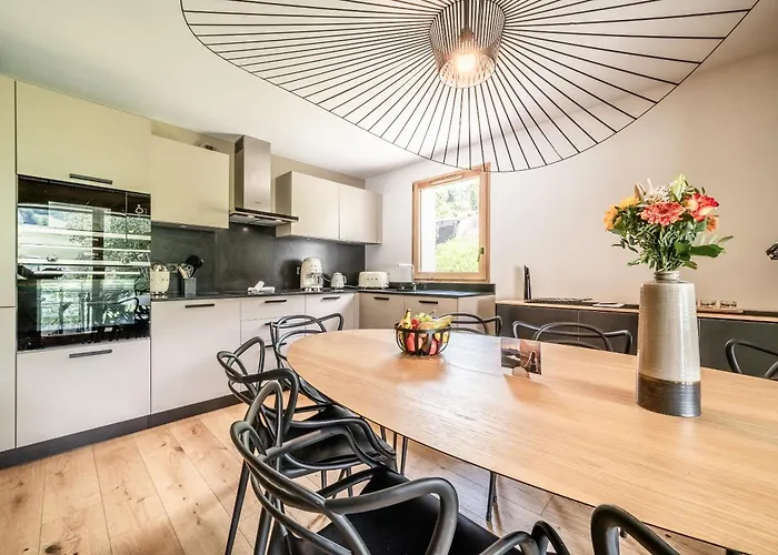 Lupin - By Emerald מגב