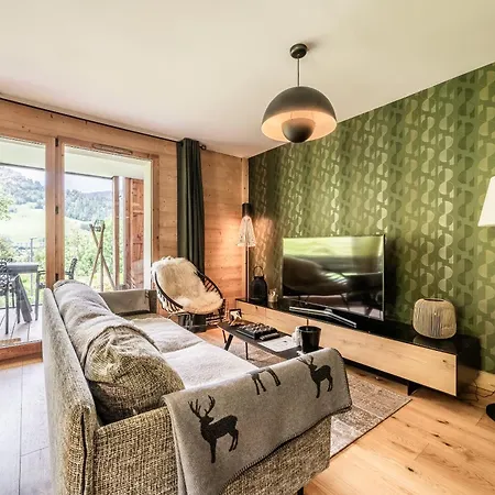 Lupin - By Emerald Megève