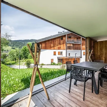 Lupin - By Emerald Megève