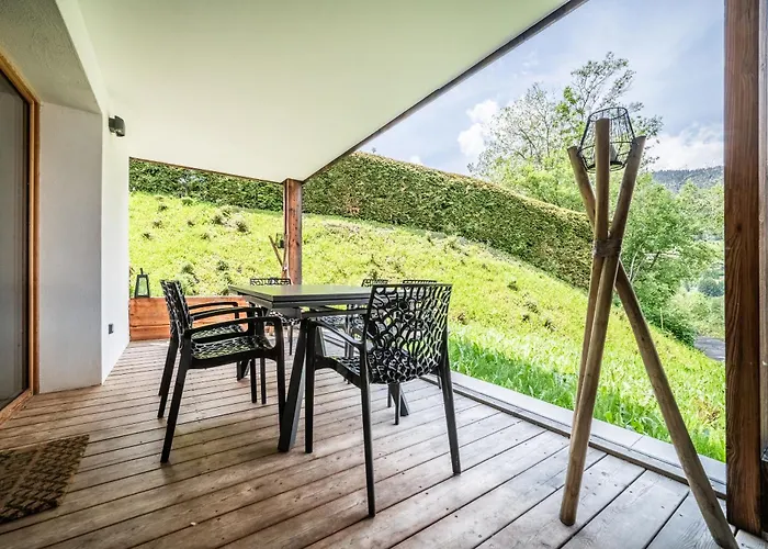 Lupin - By Emerald Διαμέρισμα